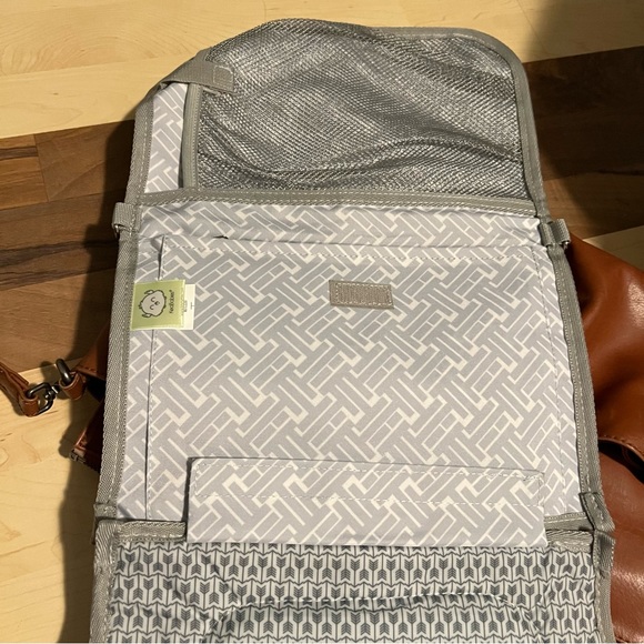 Matt and Nat Diaper Bag - Picture 7 of 11